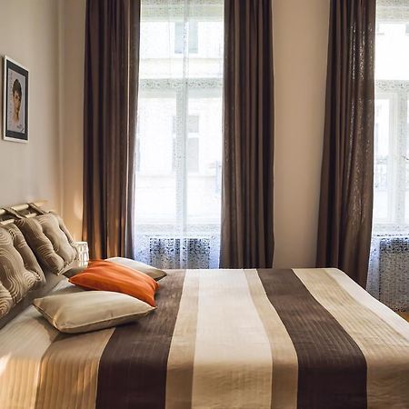 Modern Apartment Zlatnicka 8 Prag Exteriör bild