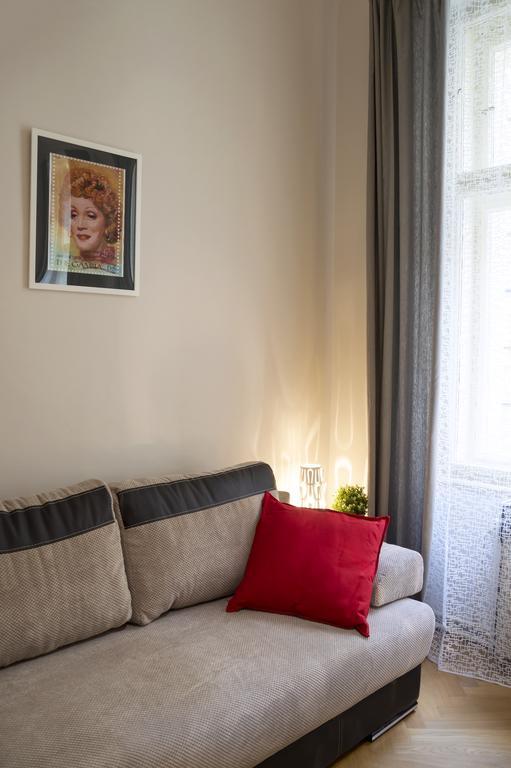 Modern Apartment Zlatnicka 8 Prag Exteriör bild