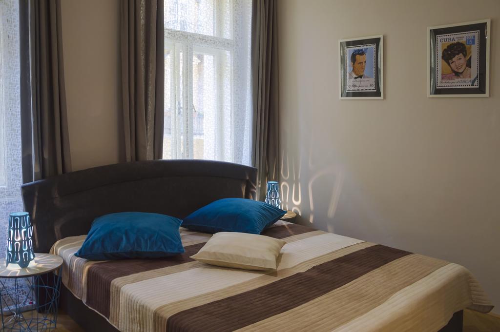 Modern Apartment Zlatnicka 8 Prag Exteriör bild