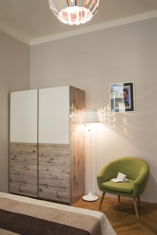 Modern Apartment Zlatnicka 8 Prag Exteriör bild