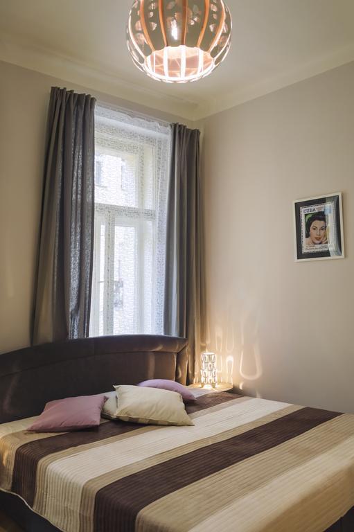 Modern Apartment Zlatnicka 8 Prag Exteriör bild